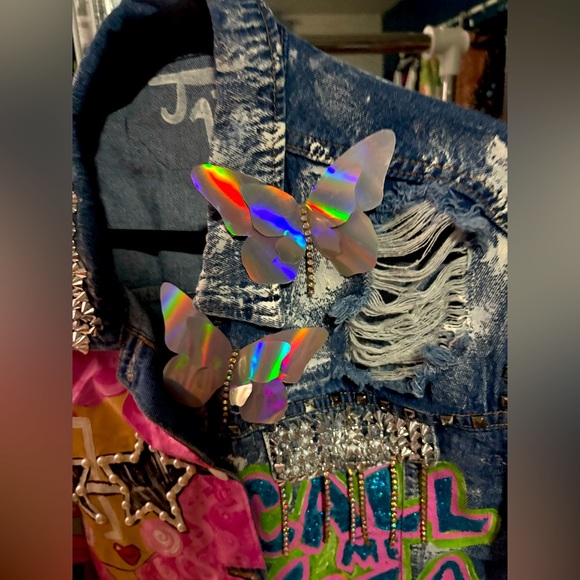 Vibrant Women's Jean Jacket by PR Designer Jazz with Artistic Flair. Fits 2x- 3x - Picture 8 of 15